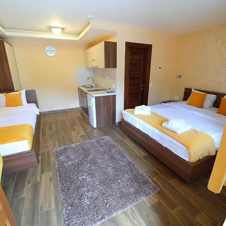 Almax Aparthotel 2*