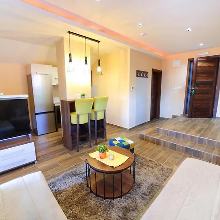 Aparthotel Almax 2*
